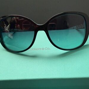 Tiffany & Co. Black and Blue Gradient Sunglasses